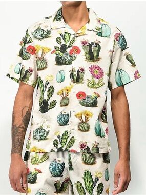 Converse Resort Plant Print in Desert Sand Cactus Multi 2-piece Set Size M